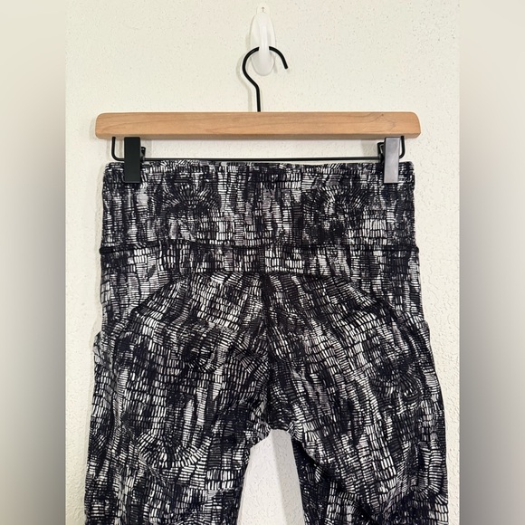 Lululemon Fast and Free High Rise Tight 25" Ankle Leggings Lino Slide Alpine 6 - Picture 7 of 10